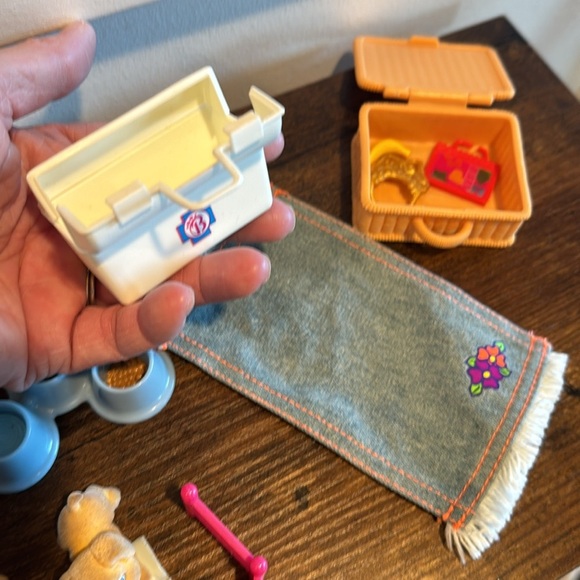 Barbie Accessories Lot Miscellaneous - Picture 4 of 6